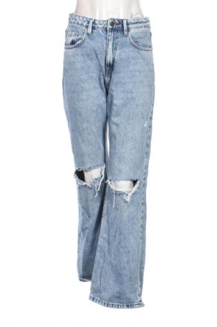 Dámské džíny  Cropp, Velikost M, Barva Modrá, Cena  400,00 Kč