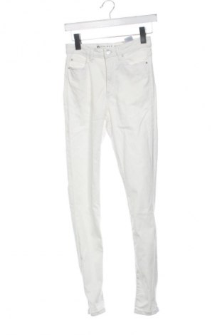 Dámské džíny  Cubus, Velikost S, Barva Bílá, Cena  406,00 Kč