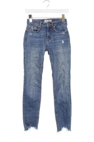 Дамски дънки Zara, Размер XS, Цвят Син, Цена 9,71 €
