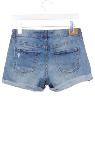 Γυναικείο κοντό παντελόνι Bershka, Μέγεθος M, Χρώμα Μπλέ, Τιμή 5,99 €