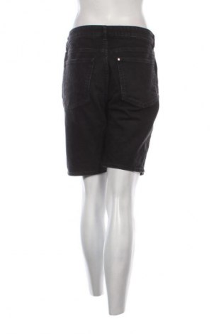 Dámské kraťasy  H&M, Velikost L, Barva Černá, Cena  162,00 Kč
