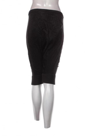 Γυναικείο κοντό παντελόνι Munthe Plus Simonsen, Μέγεθος M, Χρώμα Μαύρο, Τιμή 2,99 €