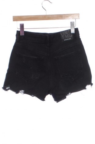 Дамски къс панталон Stradivarius, Размер XXS, Цвят Черен, Цена 11,30 €