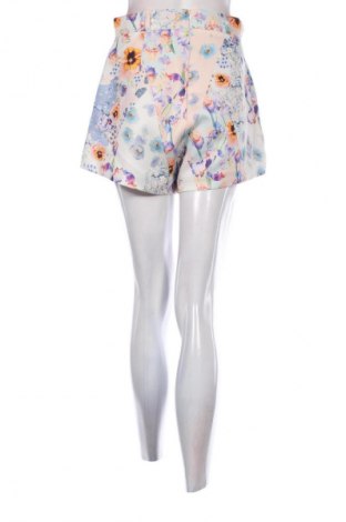 Dámské kraťasy  Unbranded, Velikost S, Barva Vícebarevné, Cena  209,00 Kč