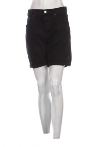 Dámské kraťasy  Zara, Velikost M, Barva Černá, Cena  289,00 Kč