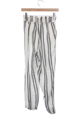 Damenhose Bershka, Größe XS, Farbe Mehrfarbig, Preis 6,99 €