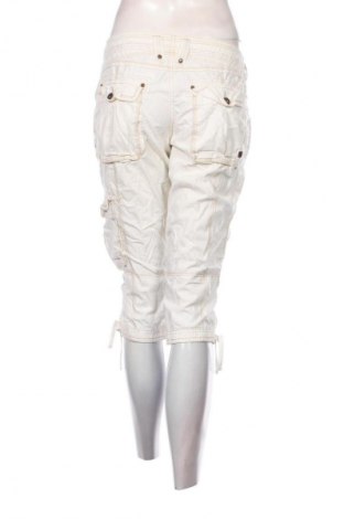 Damenhose Clockhouse, Größe L, Farbe Weiß, Preis 4,99 €