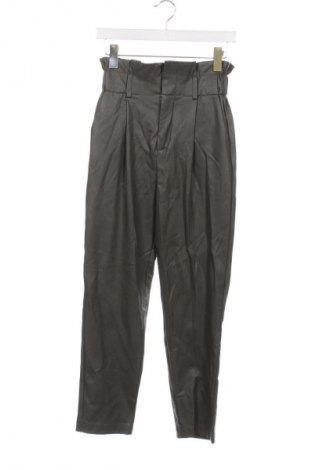 Női nadrág Stradivarius, Méret XS, Szín Zöld, Ár 1 569 Ft