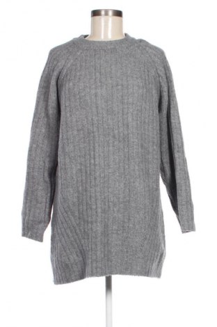 Dámský svetr Bershka, Velikost XS, Barva Šedá, Cena  413,00 Kč