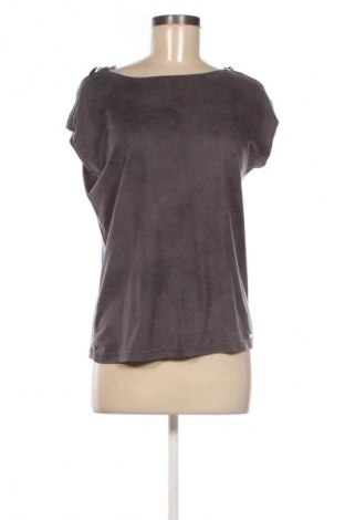 Női top Mohito, Méret S, Szín Szürke, Ár 2 869 Ft