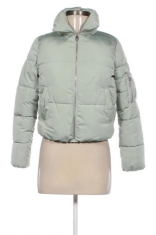 Дамско яке Bershka, Размер XS, Цвят Зелен, Цена 30,16 €