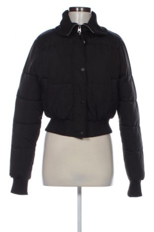 Дамско яке Cropp, Размер S, Цвят Черен, Цена 13,80 €