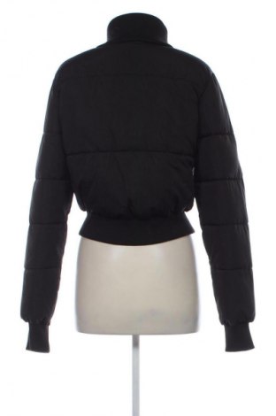 Дамско яке Cropp, Размер S, Цвят Черен, Цена 13,80 €