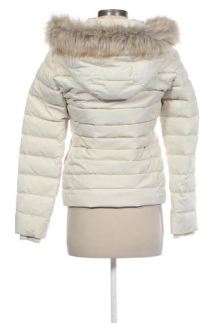 Дамско яке Tommy Jeans, Размер S, Цвят Екрю, Цена 86,91 €