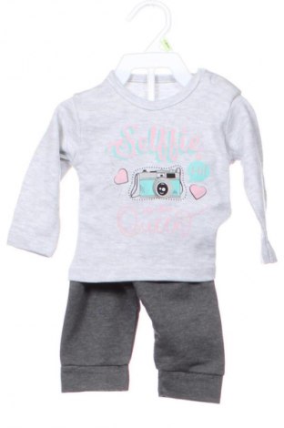 Dětský komplet  Unbranded, Velikost 3-6m/ 62-68 cm, Barva Šedá, Cena  120,00 Kč