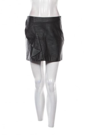 Kožená sukně  Mango, Velikost S, Barva Černá, Cena  426,00 Kč