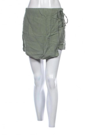 Hosenrock Reserved, Größe M, Farbe Grün, Preis 7,99 €