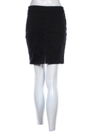 Sukně 3 Suisses, Velikost S, Barva Černá, Cena  49,00 Kč