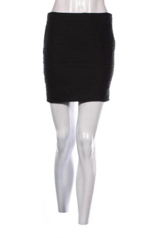 Sukně Amisu, Velikost M, Barva Černá, Cena  49,00 Kč