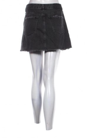 Sukně Bershka, Velikost M, Barva Šedá, Cena  122,00 Kč
