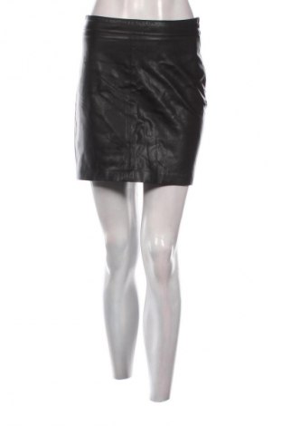 Sukně Gina Tricot, Velikost S, Barva Černá, Cena  49,00 Kč