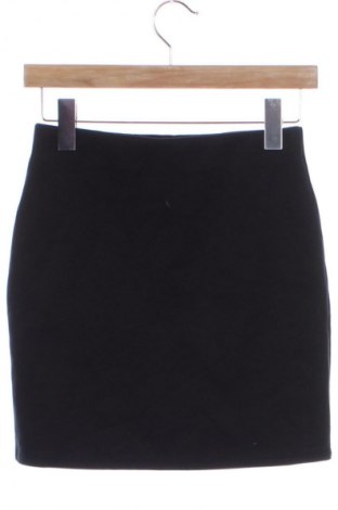 Sukně H&M, Velikost XS, Barva Černá, Cena  49,00 Kč
