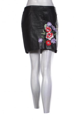 Sukně H&M, Velikost M, Barva Černá, Cena  79,00 Kč