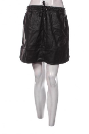 Пола Hema, Размер M, Цвят Черен, Цена 2,04 €