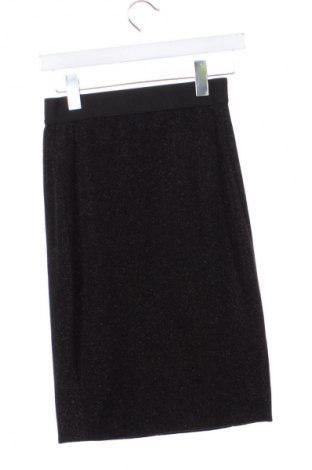 Пола In Wear, Размер XS, Цвят Черен, Цена 2,04 €