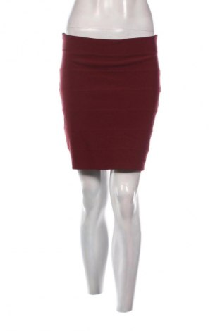 Пола Janina, Размер M, Цвят Червен, Цена 2,04 €