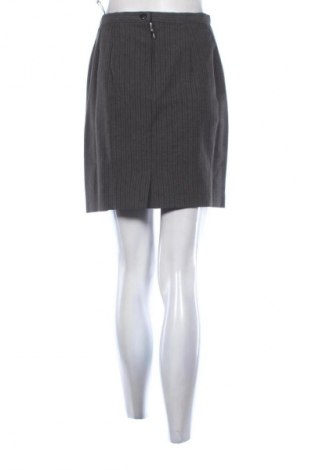 Φούστα Lisa Tossa, Μέγεθος XS, Χρώμα Πολύχρωμο, Τιμή 2,99 €