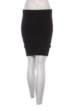 Пола Mango, Размер S, Цвят Черен, Цена 8,69 €