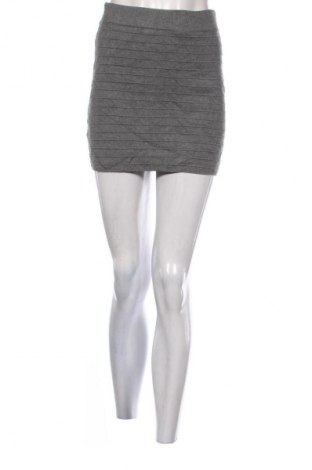 Sukňa Promod, Veľkosť S, Farba Sivá, Cena  1,95 €