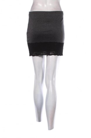 Sukňa Stradivarius, Veľkosť S, Farba Sivá, Cena  2,95 €