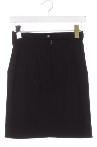 Пола Unbranded, Размер XS, Цвят Черен, Цена 3,06 €