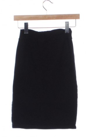 Пола Unbranded, Размер XS, Цвят Черен, Цена 3,06 €