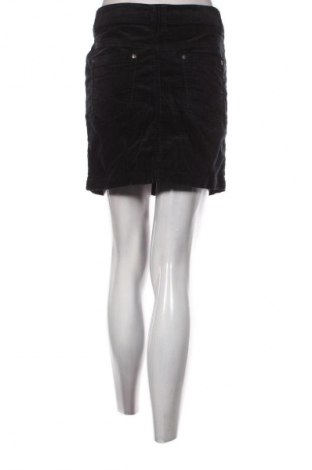 Sukně Yessica, Velikost M, Barva Černá, Cena  49,00 Kč