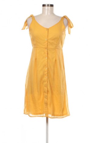 Šaty  About You, Velikost M, Barva Žlutá, Cena  209,00 Kč
