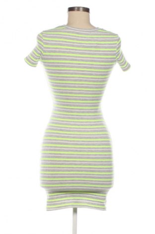 Šaty  Bershka, Veľkosť XS, Farba Viacfarebná, Cena  13,95 €
