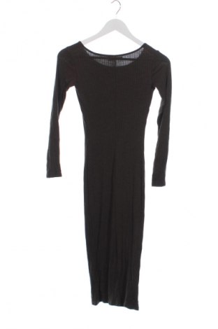 Φόρεμα Bershka, Μέγεθος XS, Χρώμα Πράσινο, Τιμή 2,99 €