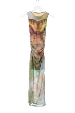 Рокля Bershka, Размер XS, Цвят Многоцветен, Цена 12,27 €, #133948256