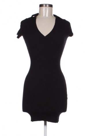 Šaty  Bershka, Velikost XS, Barva Černá, Cena  119,00 Kč