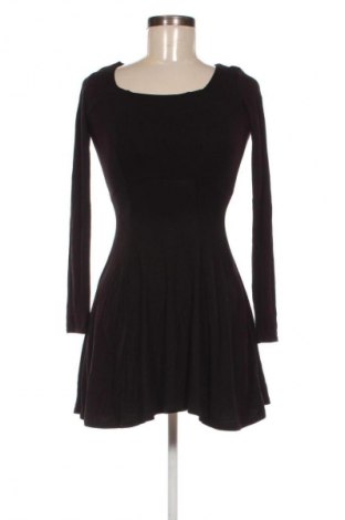 Ruha Club L, Méret XS, Szín Fekete, Ár 24 859 Ft