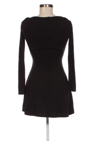 Ruha Club L, Méret XS, Szín Fekete, Ár 24 859 Ft