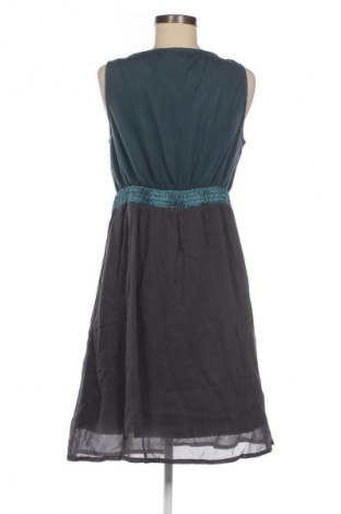 Φόρεμα Cream, Μέγεθος M, Χρώμα Πράσινο, Τιμή 17,99 €