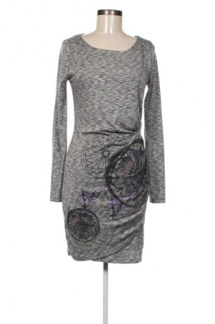 Šaty  Desigual, Velikost S, Barva Šedá, Cena  2 368,00 Kč