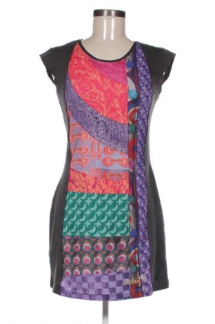 Šaty  Desigual, Velikost M, Barva Vícebarevné, Cena  379,00 Kč