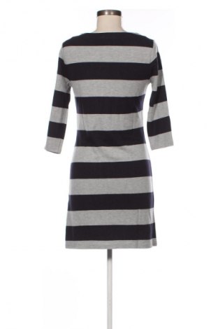 Рокля Gant, Размер M, Цвят Многоцветен, Цена 28,99 €