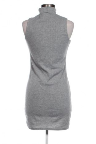 Φόρεμα Gina Tricot, Μέγεθος M, Χρώμα Γκρί, Τιμή 7,99 €