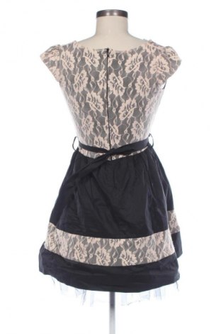 Kleid Lilia, Größe M, Farbe Mehrfarbig, Preis 15,69 €